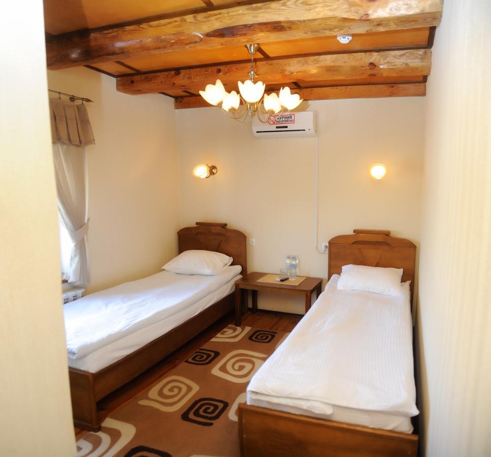 Bastion Motel Samostrely Exterior photo