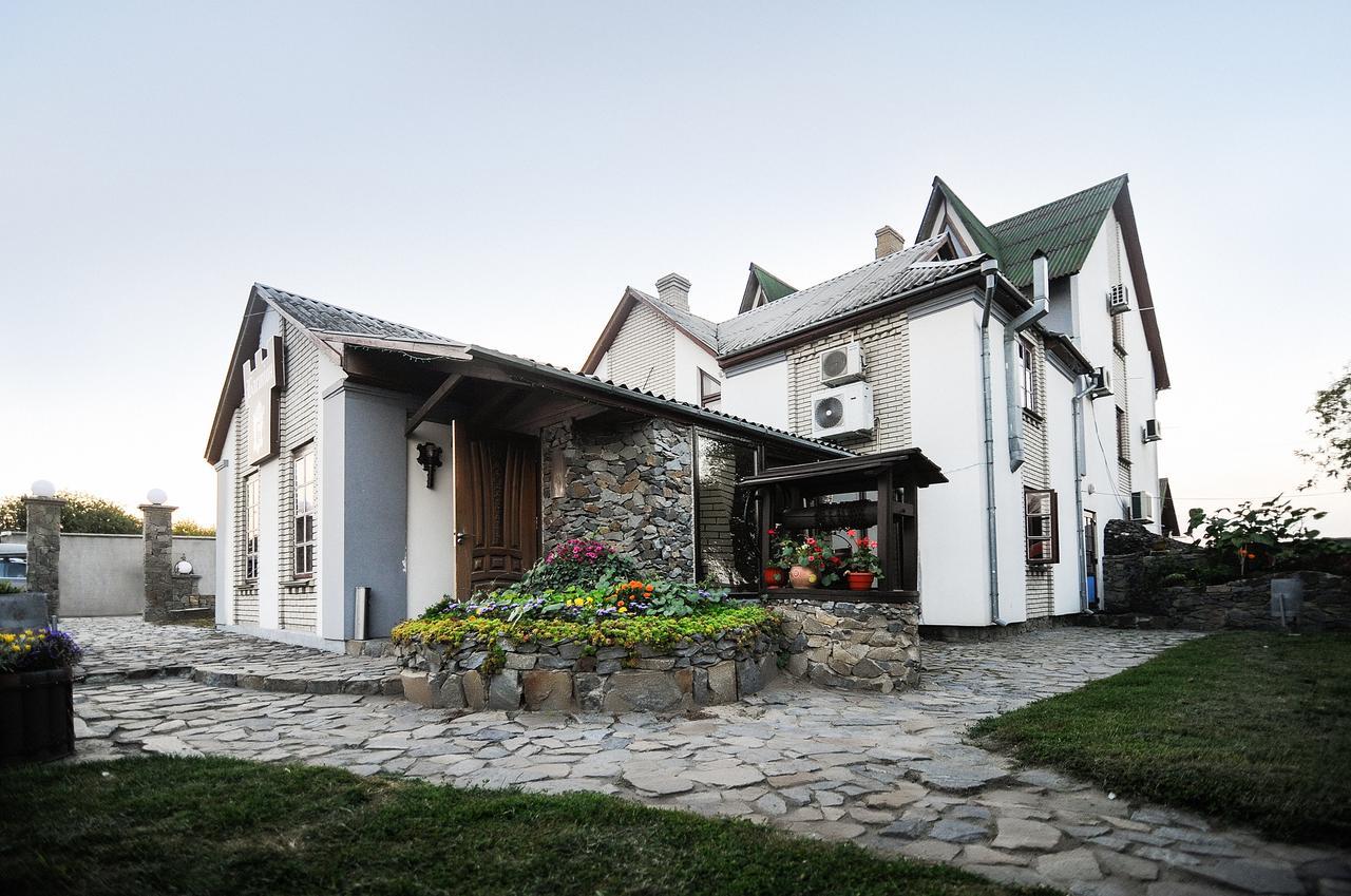 Bastion Motel Samostrely Exterior photo